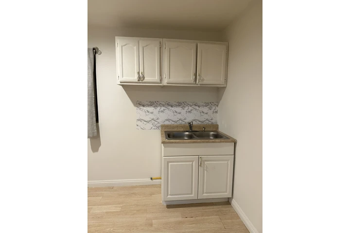 $1800 : Rento estudio image 3