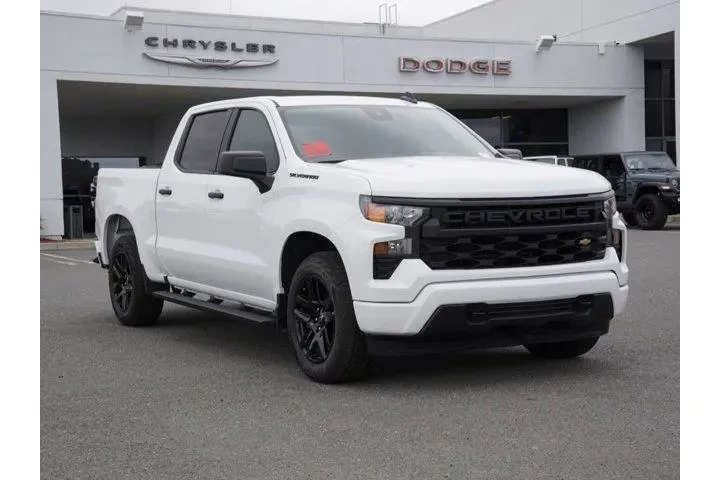 $32245 : Chevrolet Silverado 1500 202 image 2