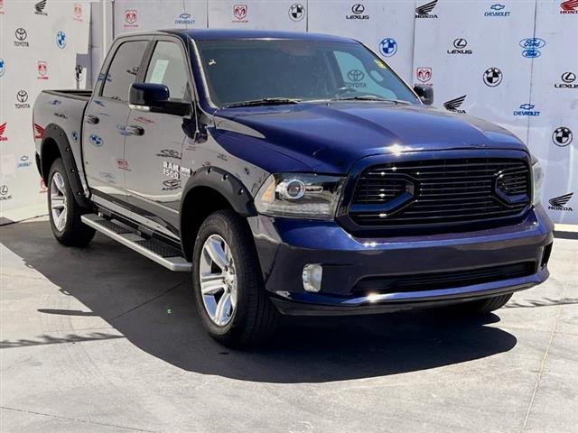 $27995 : Used 2015 1500 4WD Crew Cab 1 image 1