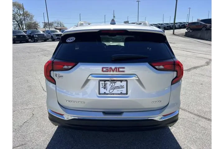 $15897 : GMC Terrain 2020 4x4 SLT 4dr image 6