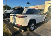 $26990 : Jeep Grand Cherokee 2023 4x2 thumbnail