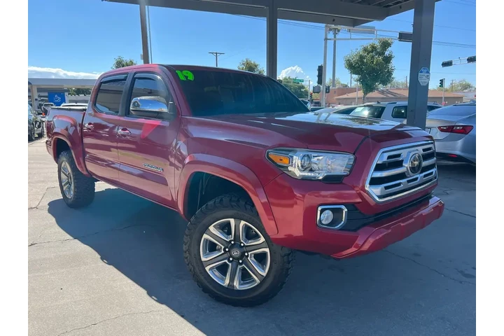 2019 Tacoma Limited Double Ca image 3
