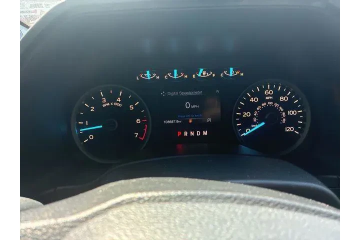 $28592 : Ford F-150 2019 4x4 Lariat 4 image 9