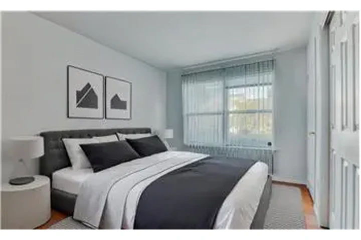 $2600 : Rental property with 2 bedro image 6