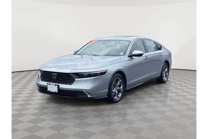 $27479 : Honda Accord Hybrid 2023 EX- image 3