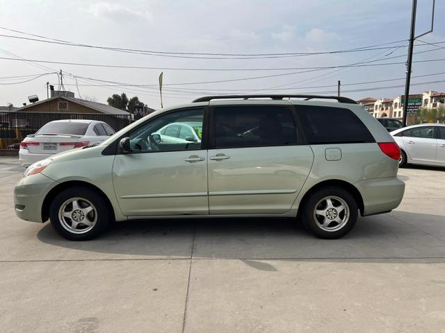 $11995 : 2010 TOYOTA SIENNA2010 TOYOTA image 5