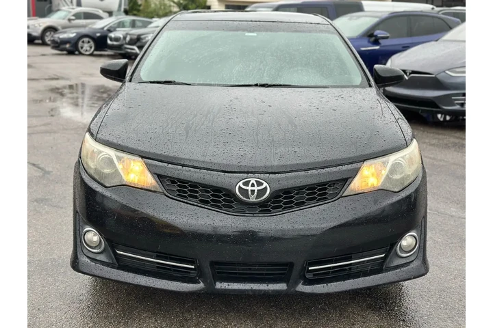 2013 TOYOTA CAMRY SE SEDAN 4D image 6