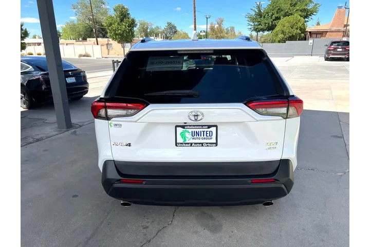 2021 RAV4 XLE AWD image 6
