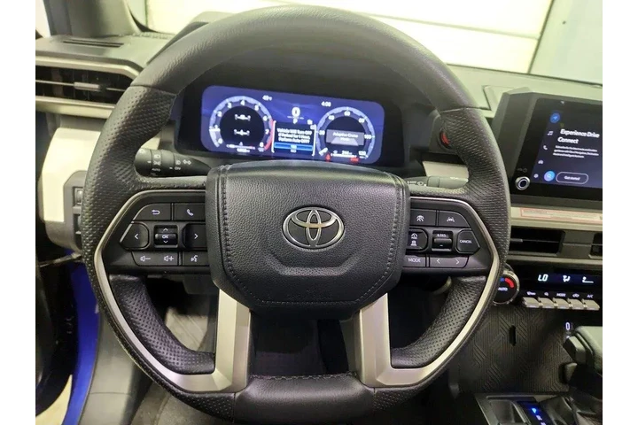 $37998 : Toyota Tacoma 2024 4x4 TRD S image 10