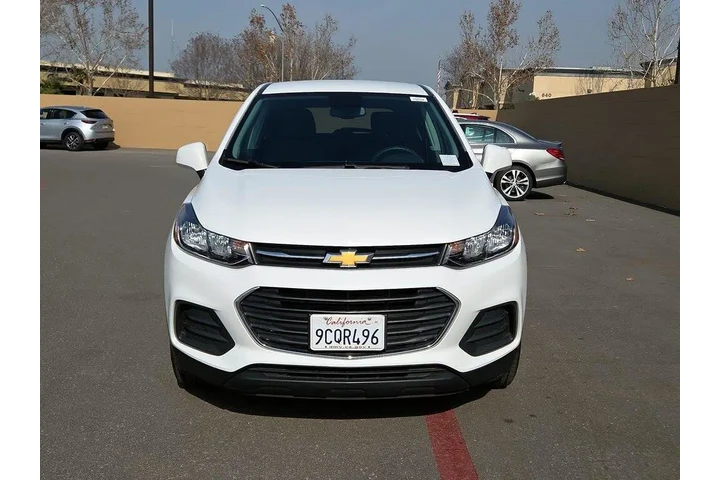 $18998 : Chevrolet Trax 2022 AWD LS 4 image 2