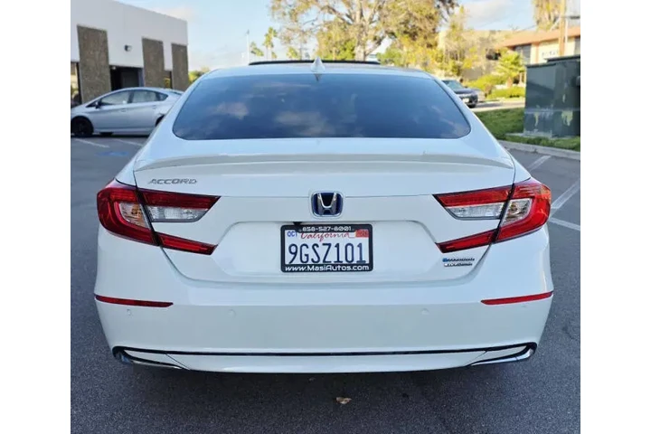 $19450 : 2022 Accord Hybrid Touring image 5