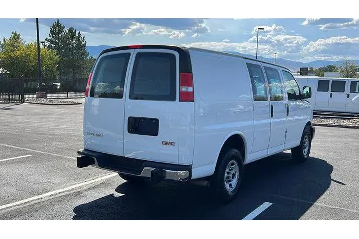 $27984 : GMC Savana 2023 2500 3dr Car image 5