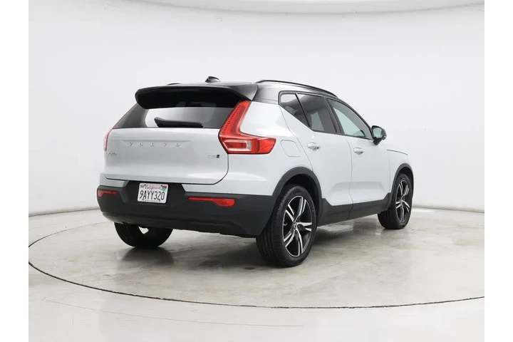 $26998 : Volvo XC40 2022 AWD T5 R-Des image 8