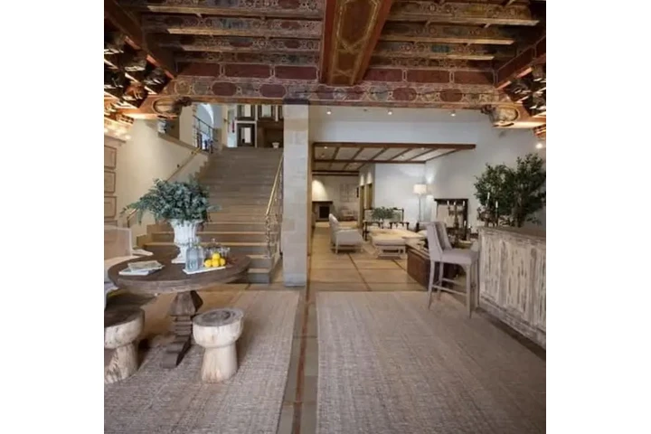 ARQUITECTURA Y DISEÑO. image 3