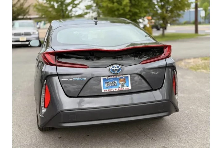 $18995 : 2020 Prius Prime XLE image 10