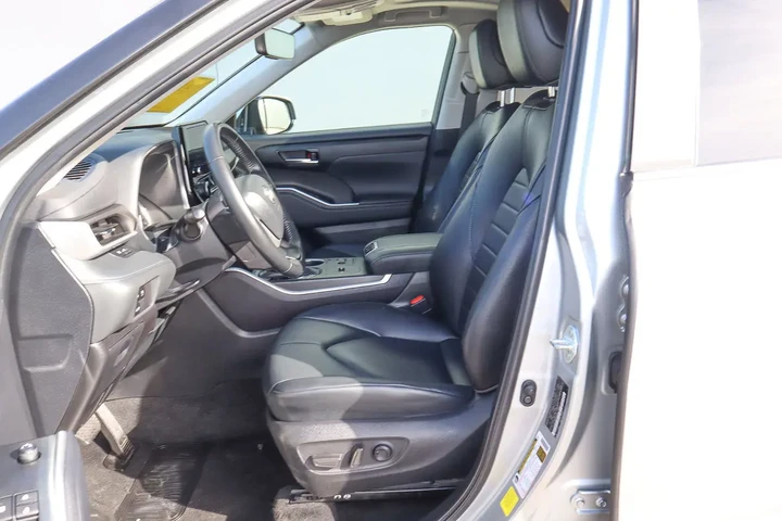 $34488 : 2024 Highlander XLE FWD image 7