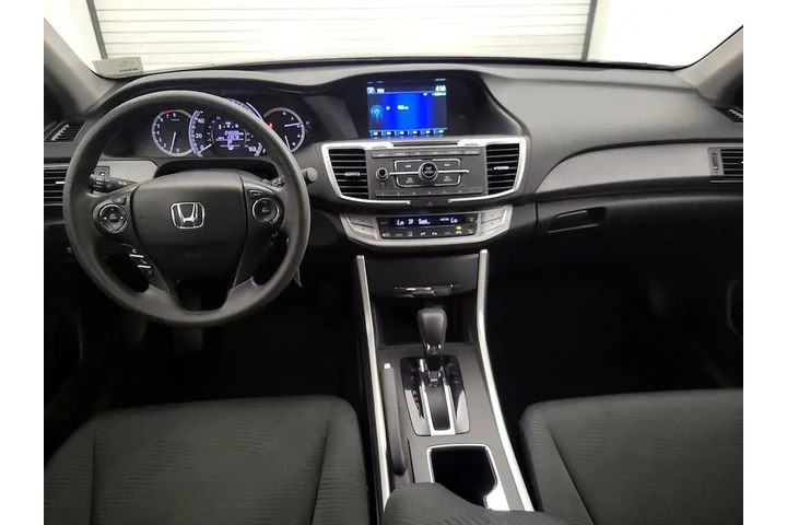 $18998 : Honda Accord 2015 LX 4dr Sed image 9