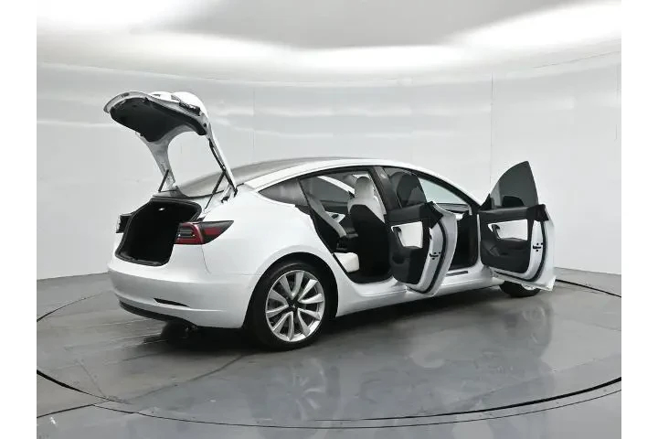 $19941 : Tesla Model 3 2020 AWD Stand image 4