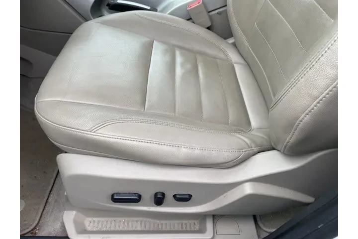 $7992 : Ford C-MAX Hybrid 2013 SEL 4 image 7