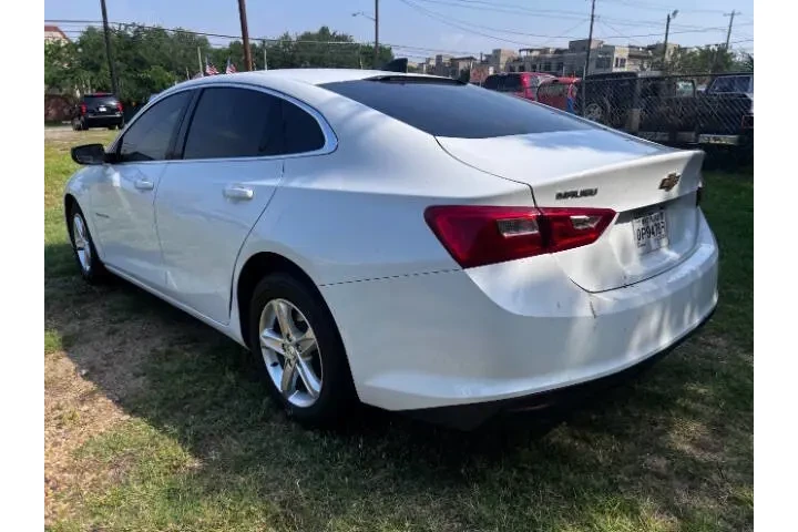 $23995 : 2022 Malibu LS image 5