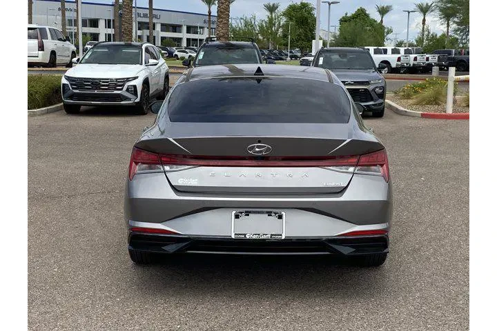 $20500 : Hyundai ELANTRA 2023 Limited image 4