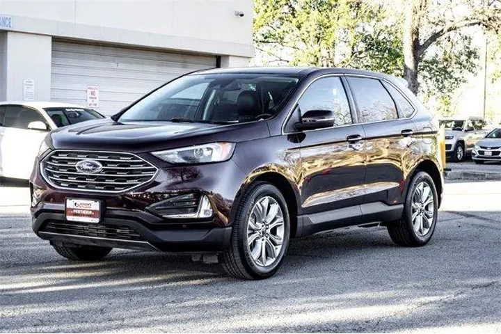 $24695 : Ford Edge 2024 AWD Titanium image 9