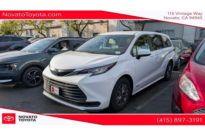 $30990 : 2021 Sienna LE 8 Passenger image 1