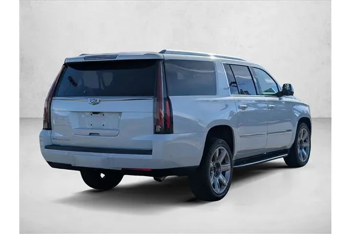 $37805 : Cadillac Escalade ESV 2020 L image 5