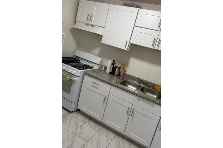 $1200 : For rent image 4