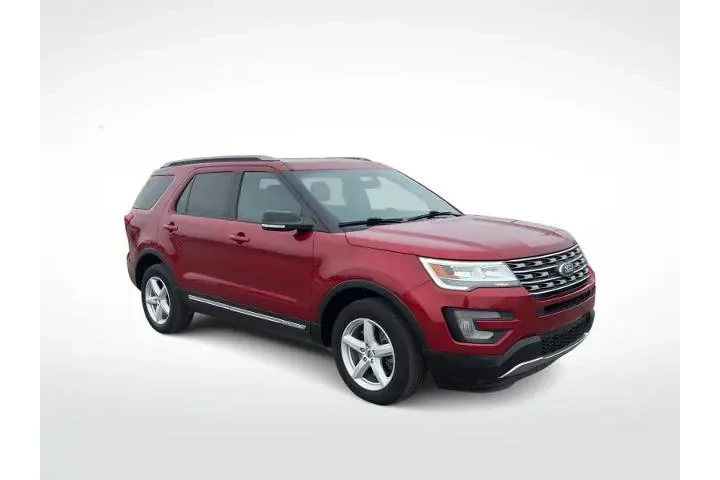 $11995 : Ford Explorer 2017 AWD XLT 4 image 2