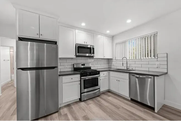 $1100 : Unidad 1 dormitorio en LA image 4