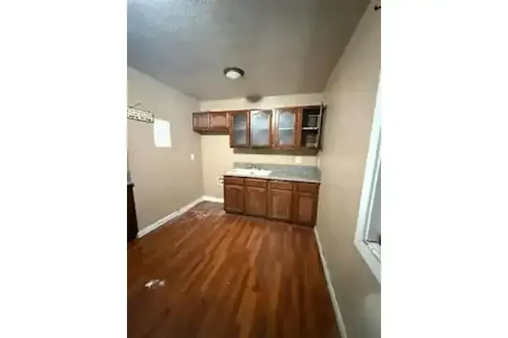 2 RECÁMARAS, 1 BAÑO image 3