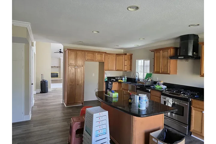 $900 : Beautiful Home...LAKEWOOD,CA image 5