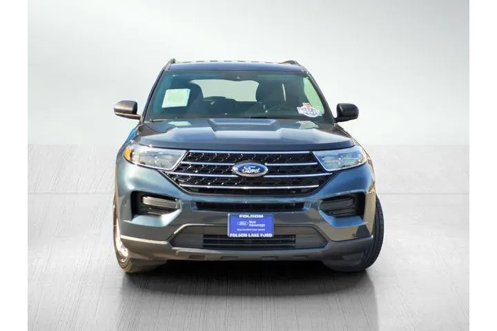 $29127 : Ford Explorer 2023 XLT 4dr S image 2
