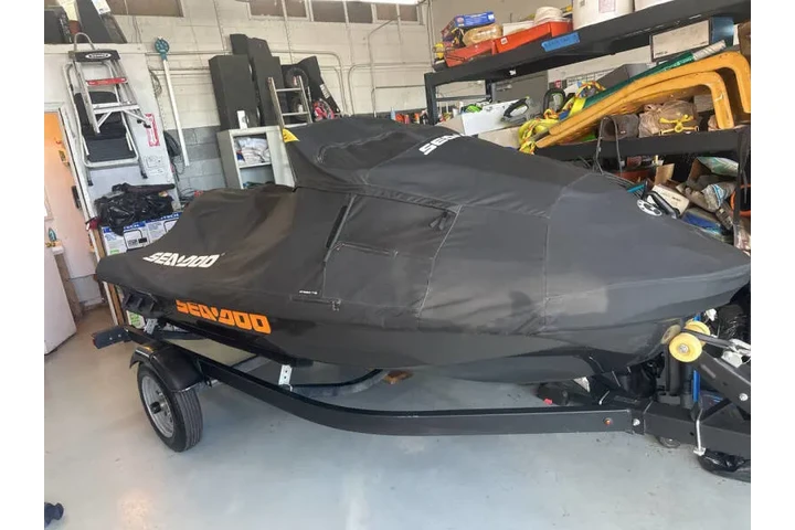 2021 Sea-Doo GTX 230 image 5