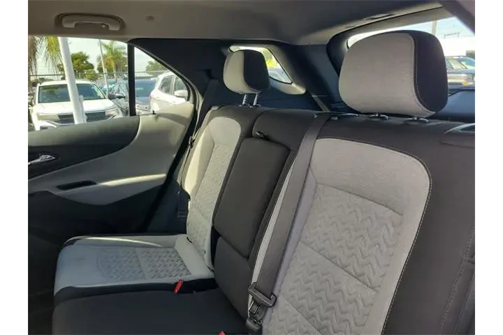 $15991 : Chevrolet Equinox 2022 LS 4d image 8