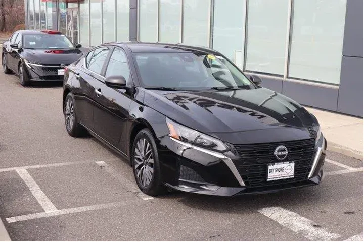 $19563 : Nissan Altima 2025 2.5 SV 4d image 3