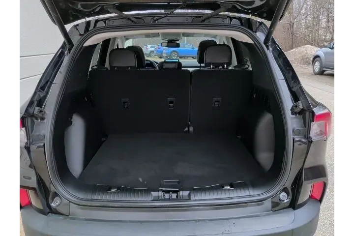 $23787 : Ford Escape 2022 AWD Titaniu image 9