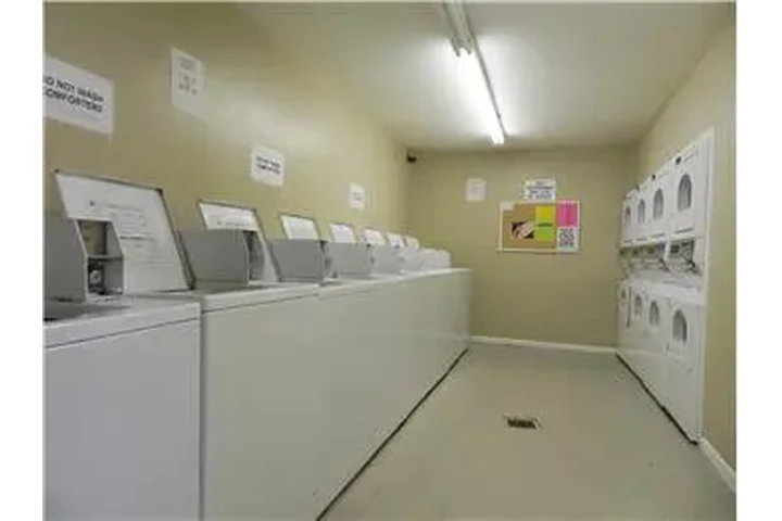 $1050 : Rental property with 2 bedro image 8