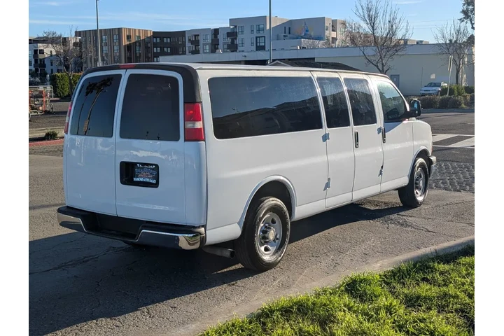 $20988 : 2013 Express Passenger LT image 6