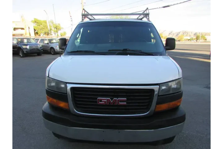 $11995 : 2018 GMC Savana 2500 image 9