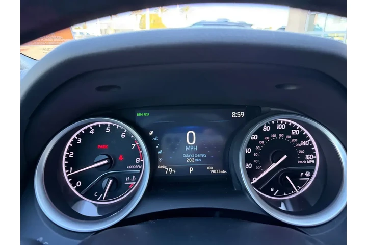 Toyota Camry 2024 XLE 4dr Se image 10