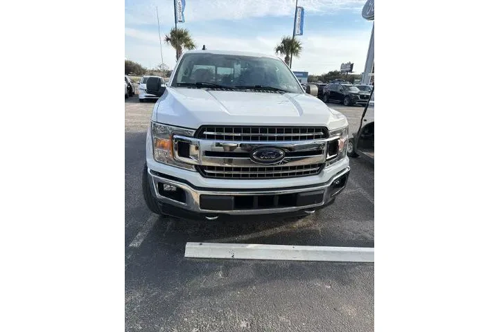 $28576 : Ford F-150 2019 4x4 XLT 4dr image 2