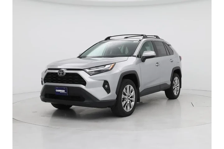 $29998 : Toyota RAV4 2022 AWD XLE Pre image 4