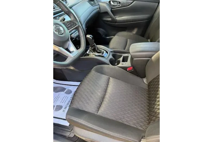 $17237 : Nissan Rogue 2020 S 4dr Cros image 4