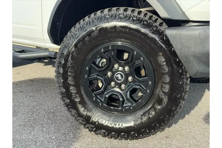 $29999 : Ford Bronco 2022 4x4 Base Ad image 5