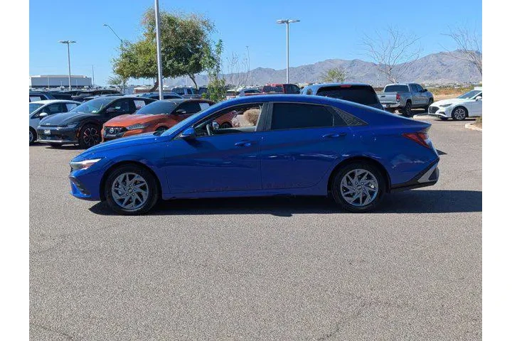 $18990 : Hyundai ELANTRA 2024 SEL 4dr image 7