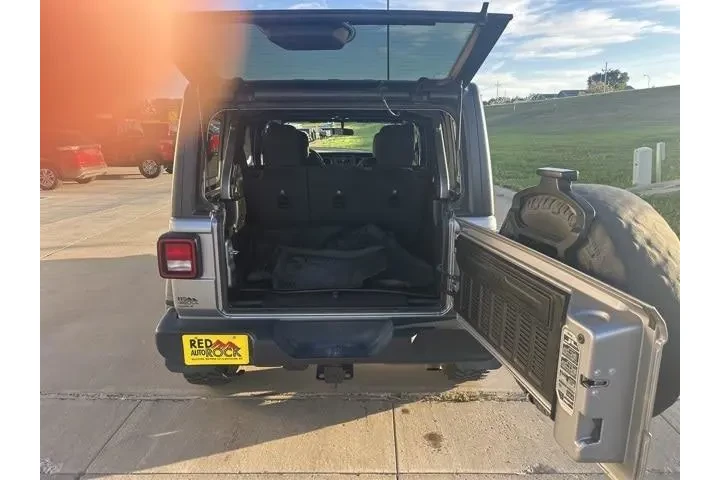 $29999 : Jeep Wrangler Unlimited 2020 image 5