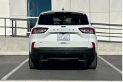 $19495 : Ford Escape 2022 SE 4dr SUV thumbnail