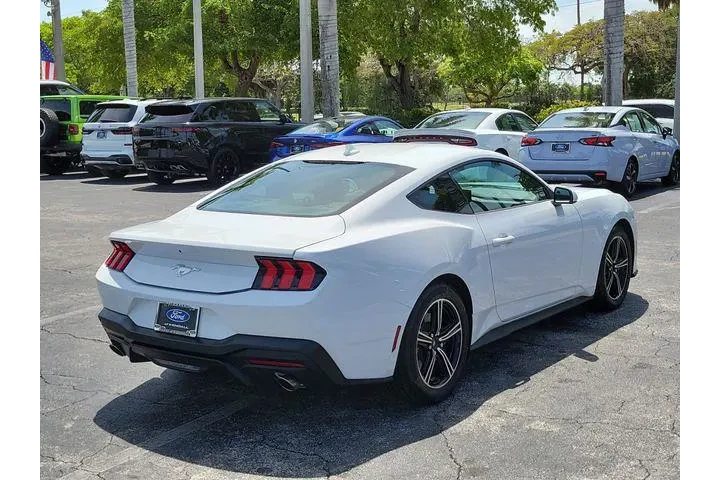 $29990 : Ford Mustang 2025 EcoBoost 2 image 3